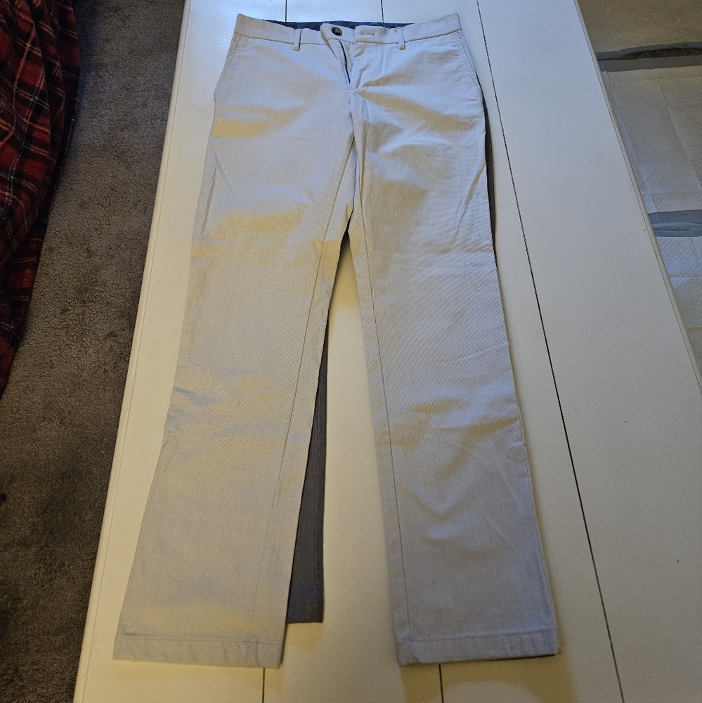 Old Navy Ultimate Slim with built-in Flex 29x30.